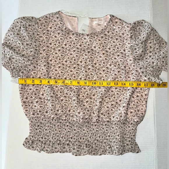 Blush BJ Floral Cropped puffed short sleeve elastic waist NWT Med - Picture 4 of 8